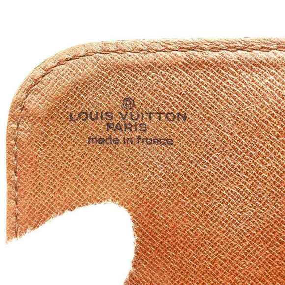 LOUIS VUITTON Brown Monogram Shoulder Bag - Picture 9 of 10